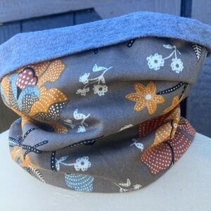 One-of-a-Kind Reversible Cowl